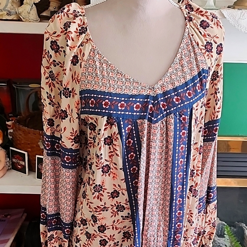 Vneckline Floral Design Top